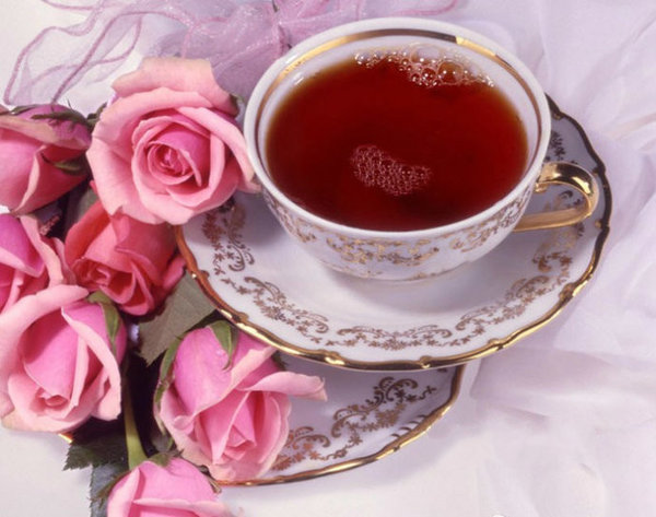 玫瑰花能和红茶一起泡茶喝吗_玫瑰花和红茶的功效