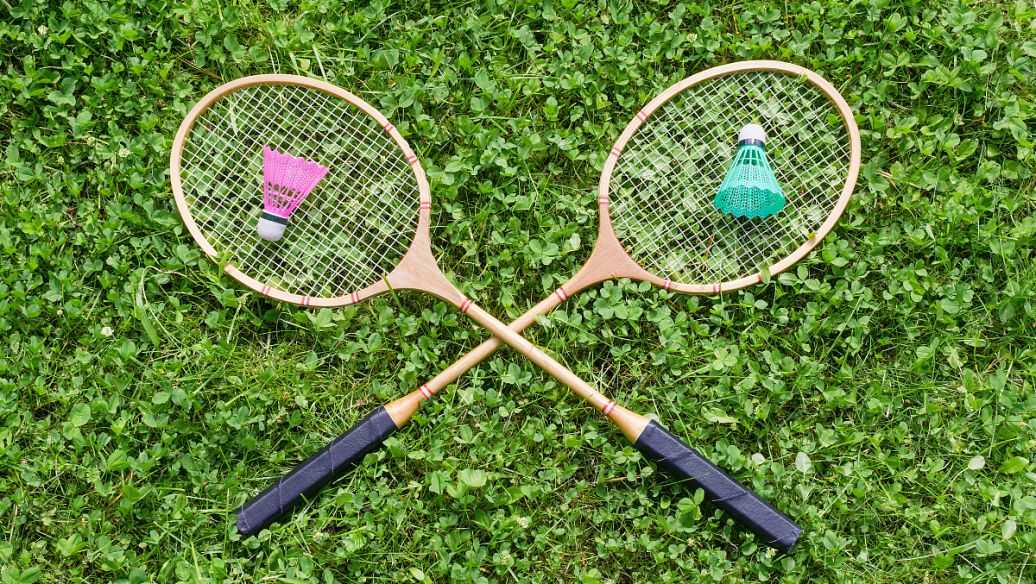 羽毛球拍哪个牌子最好_哪个牌子的羽毛球拍质量最好
