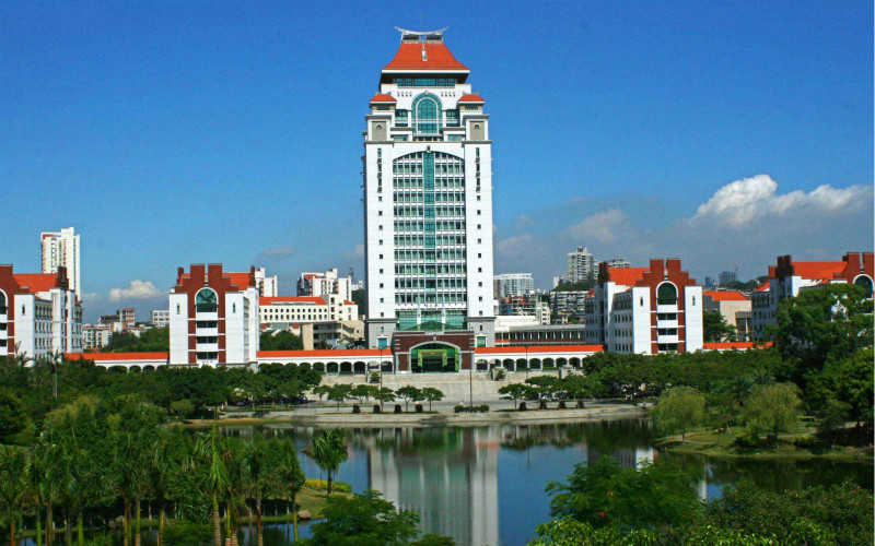 中国最美的十所大学排名_全国最美大学排名最新