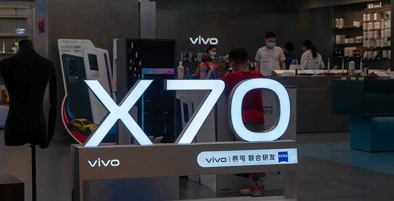 vivoX70pro+和小米MIX4哪个好_vivoX70pro+和小米MIX4怎么选