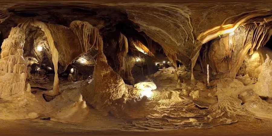 中国十大最美溶洞-中国最漂亮的洞穴排行榜