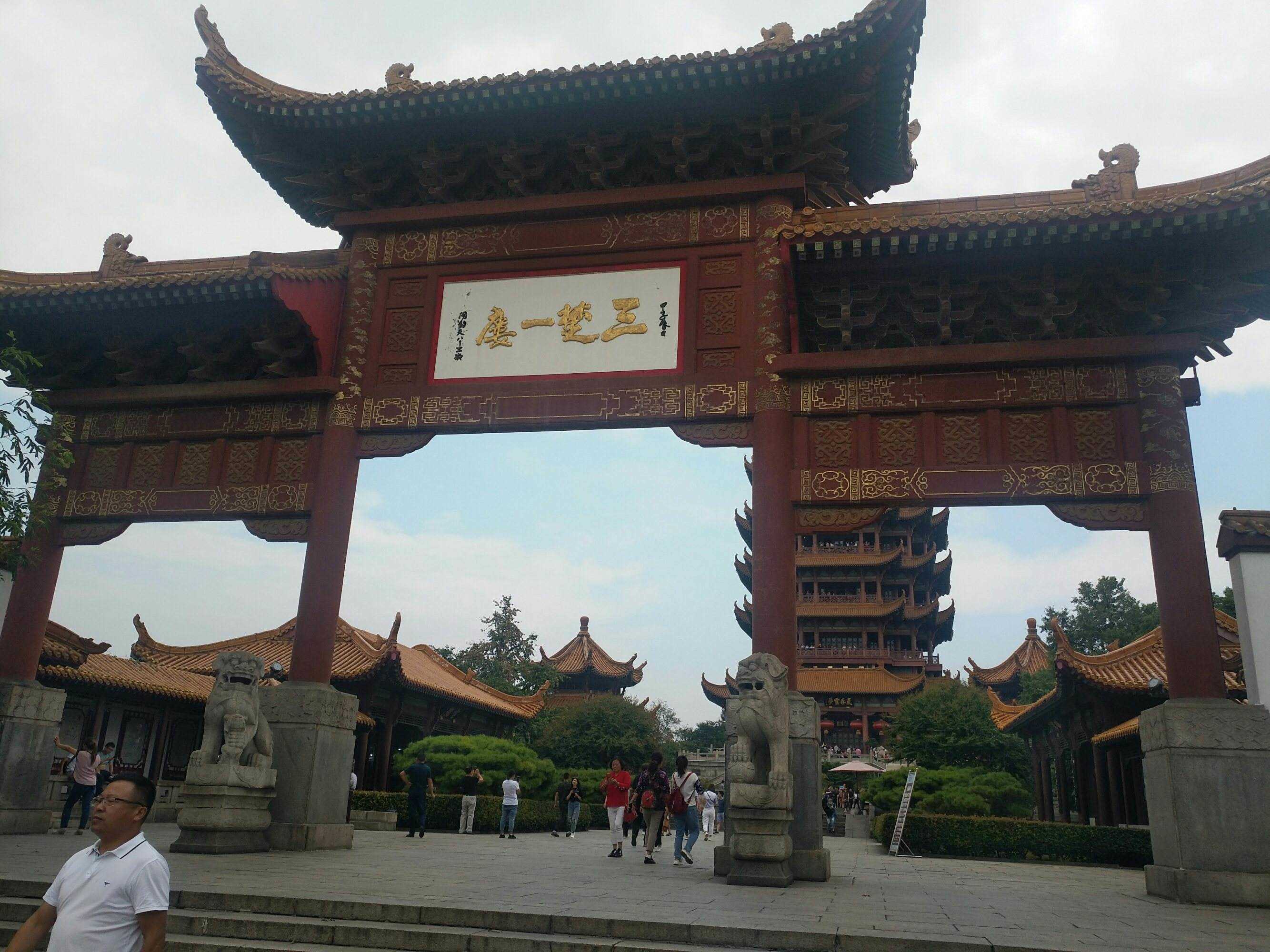 中国香火最旺的十大寺庙-中国适合拜佛寺庙在哪里